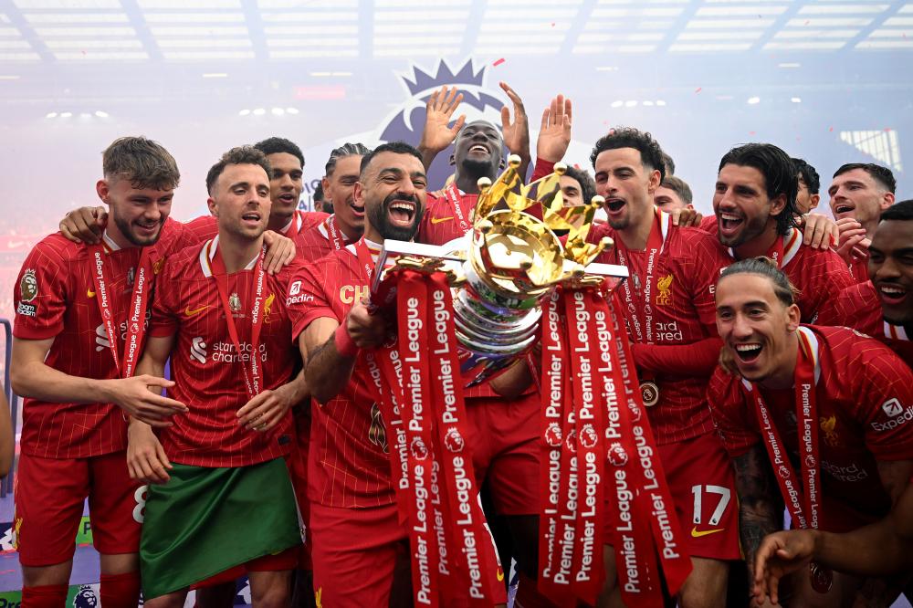 维斯塔潘和诺里斯黄胎起步，皮亚斯特里使用硬胎起步